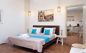 Kapeli Suites Villa Michalis